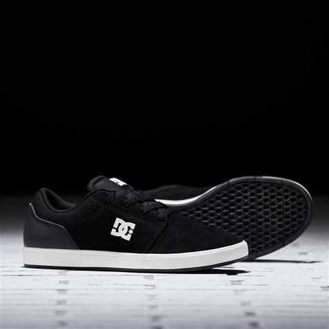 dc shoes official website.